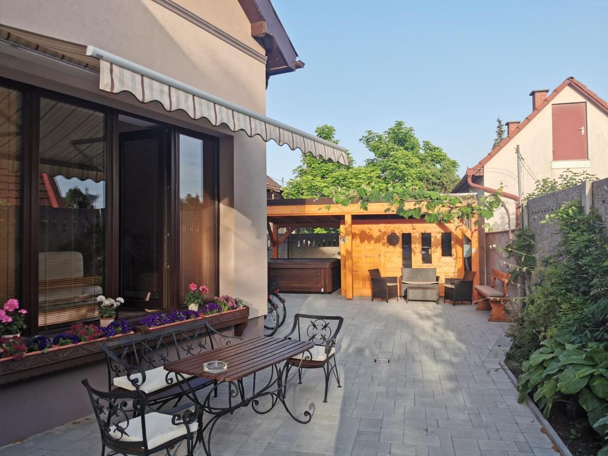 Pension Nest - Family Apartman Mosonmagyaróvár Exteriér fotografie